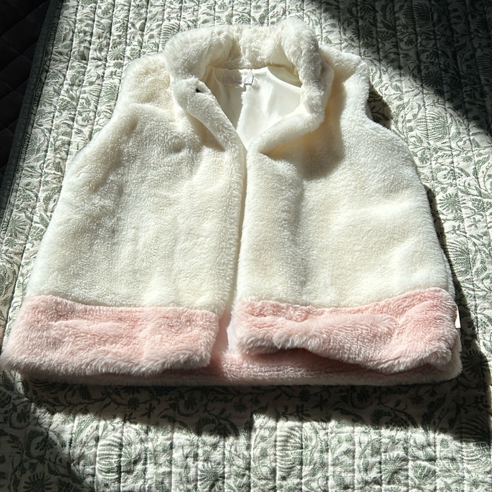 BCBGirls soft faux vest with pink trim one button closure size 5